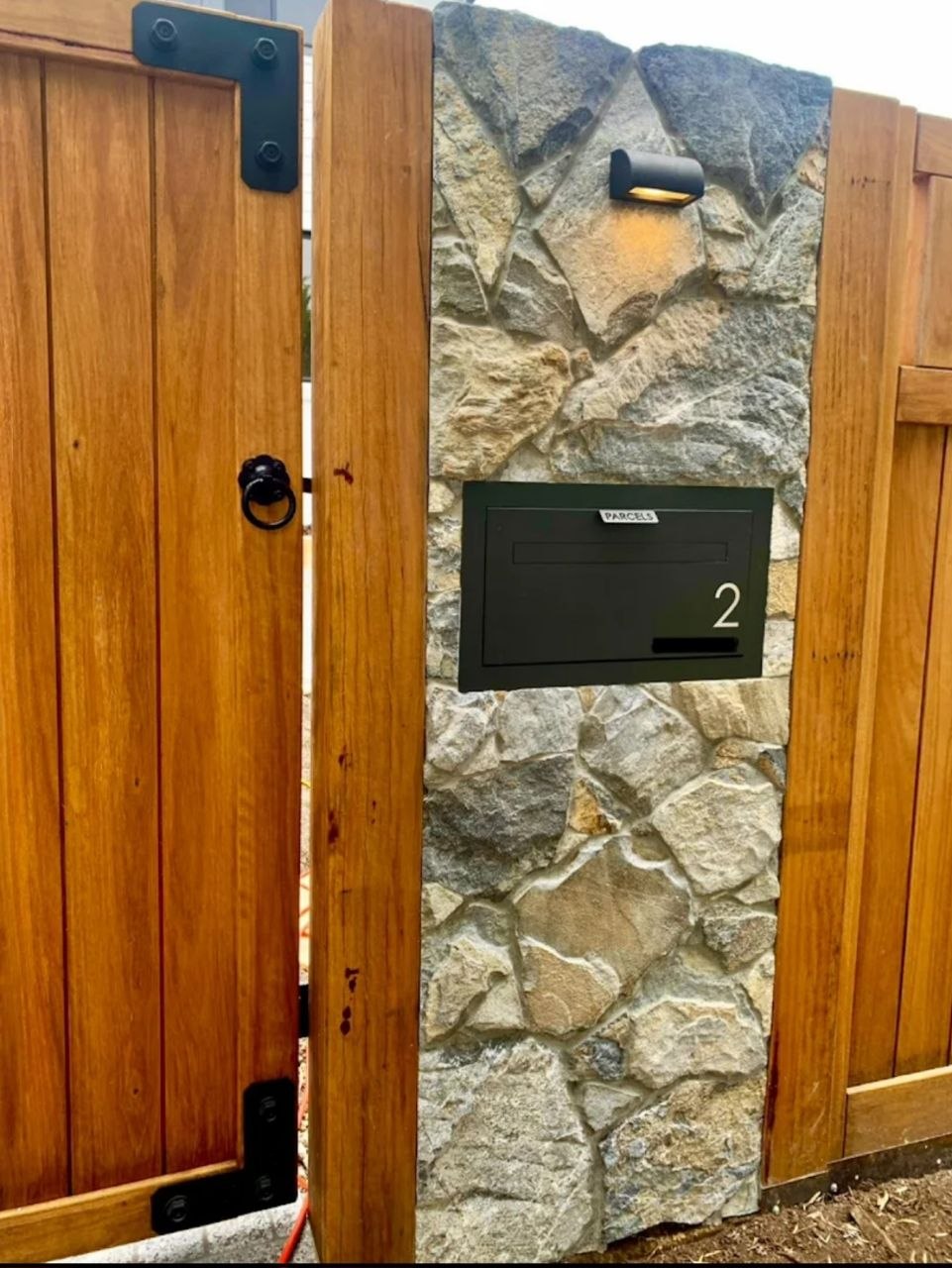 Outdoor Pillar Light